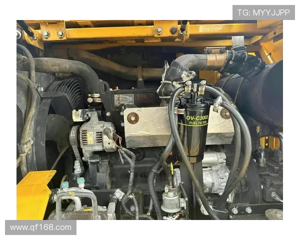 挖掘机齿轮油更换位置